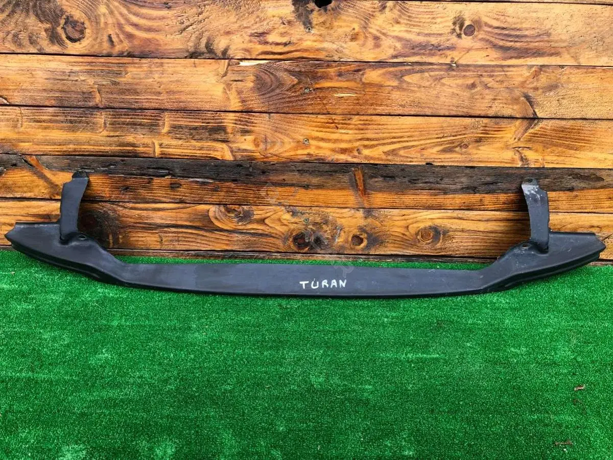 Усилитель бампера 1T0807093B