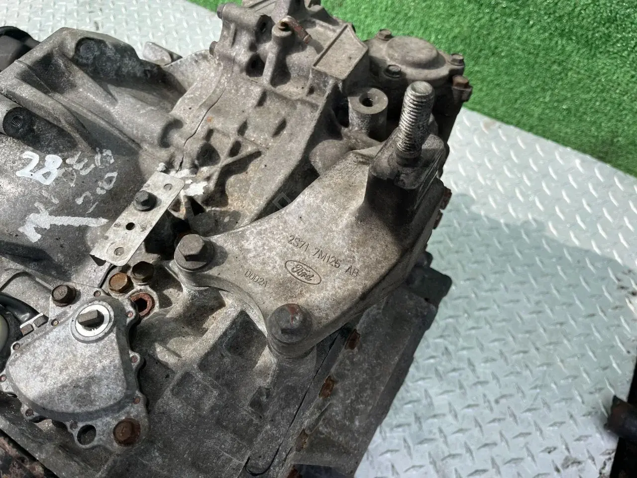 Кронштейн КПП 2S717M125AB