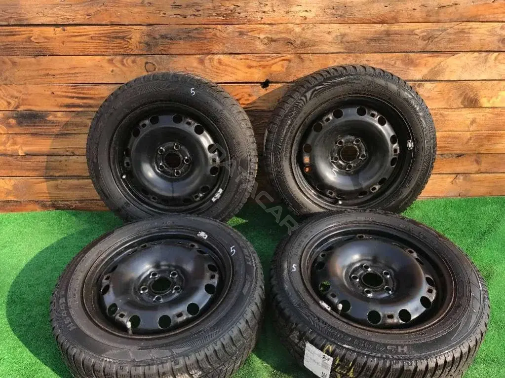 Колесные диски 6R0601027