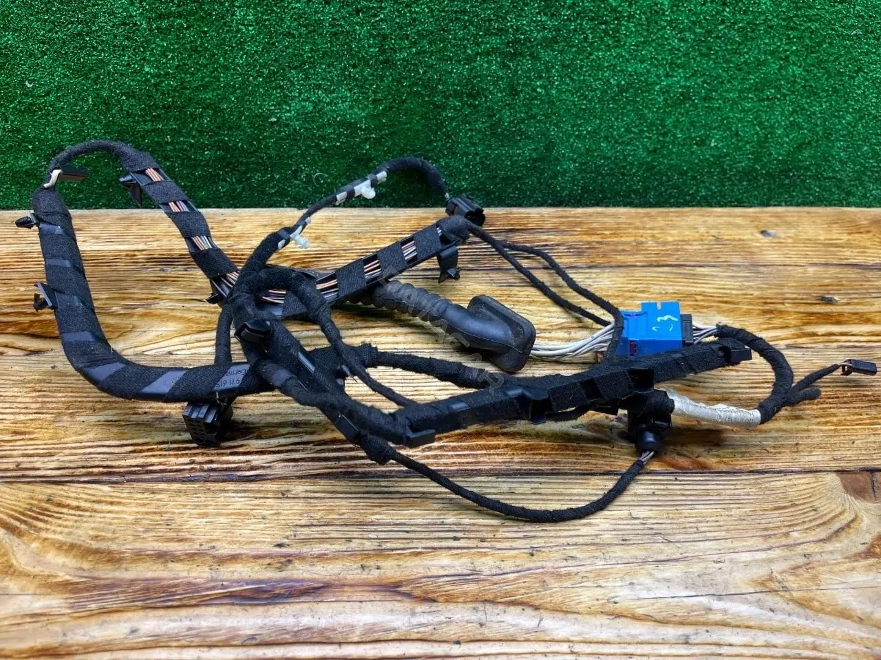 Проводка крышки багажника 1T0971147A
