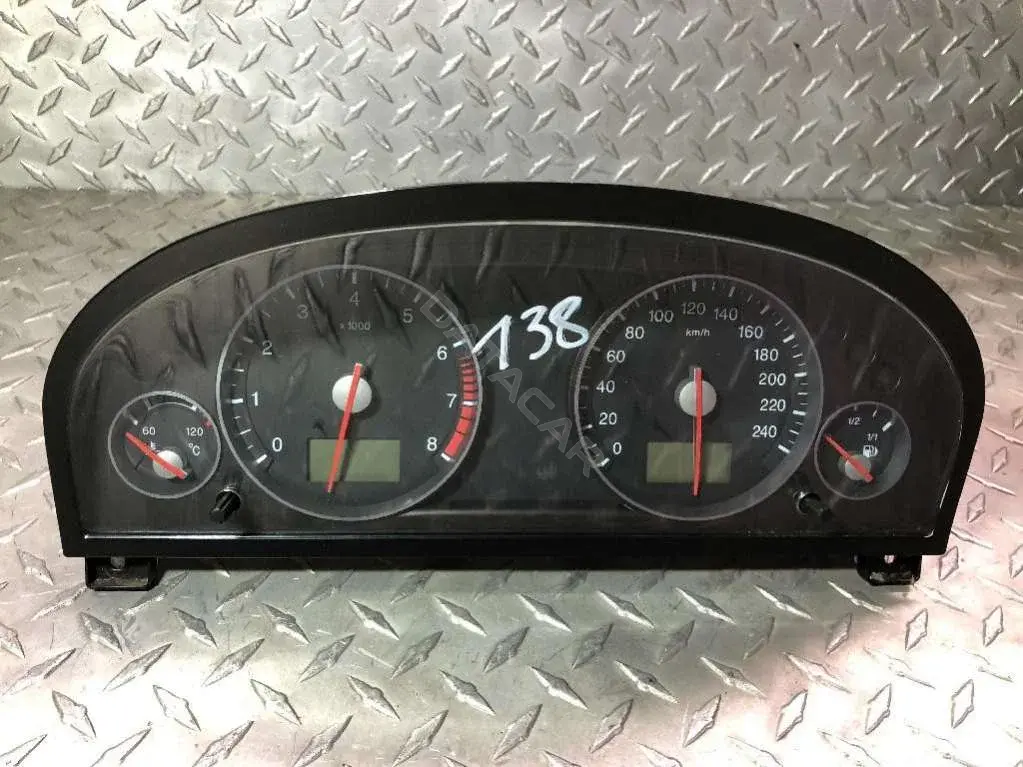 Панель приборов 3S7T10849