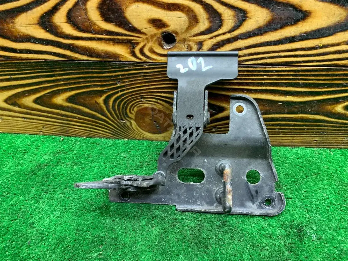 Замок капота 4F0823480A