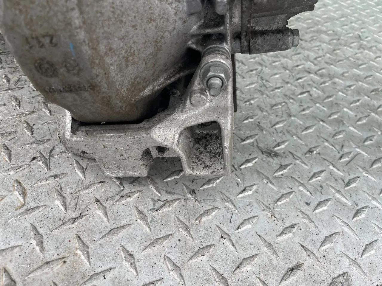 Кронштейн КПП 108856926