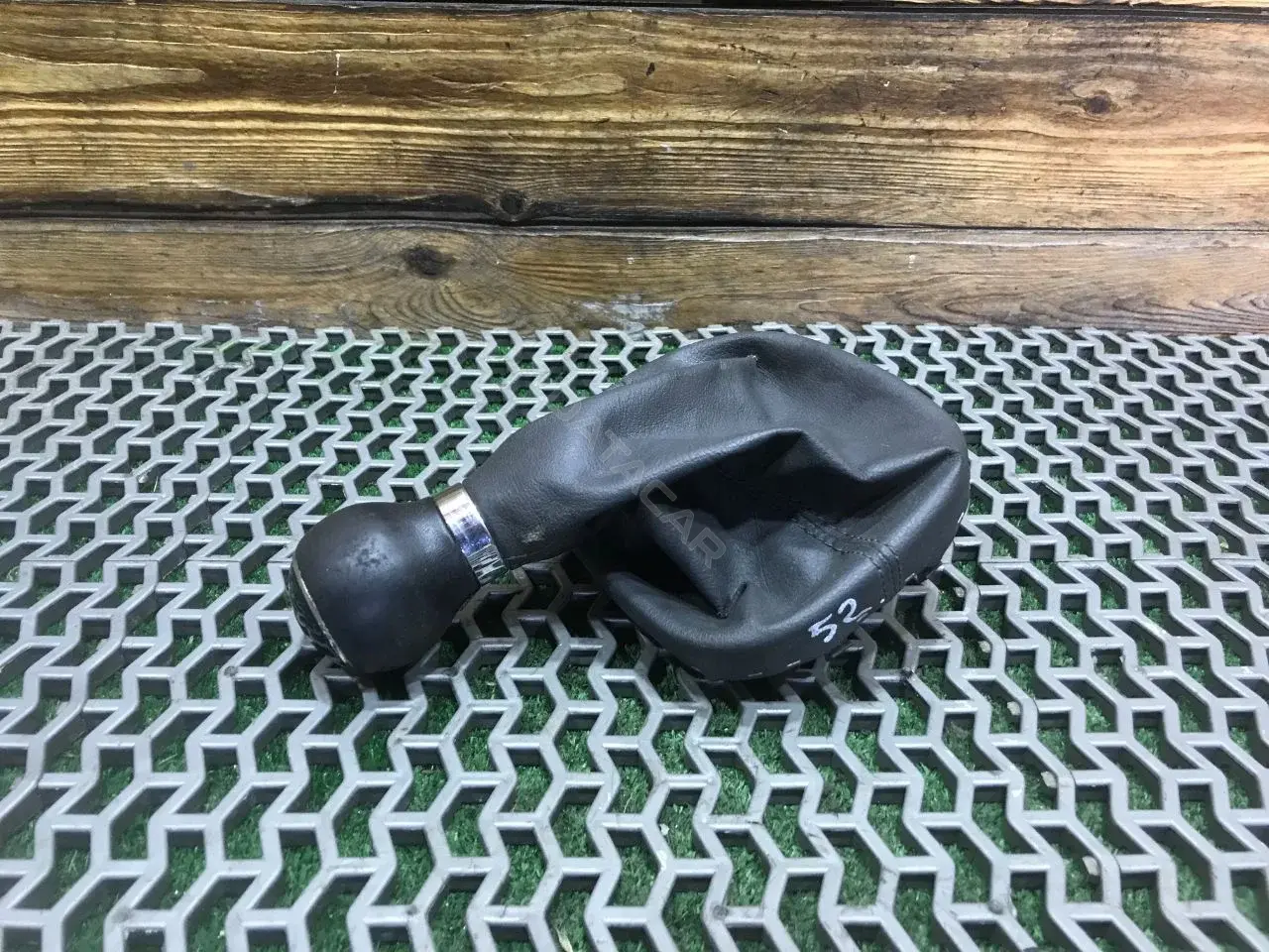 Ручка КПП 1T0711456