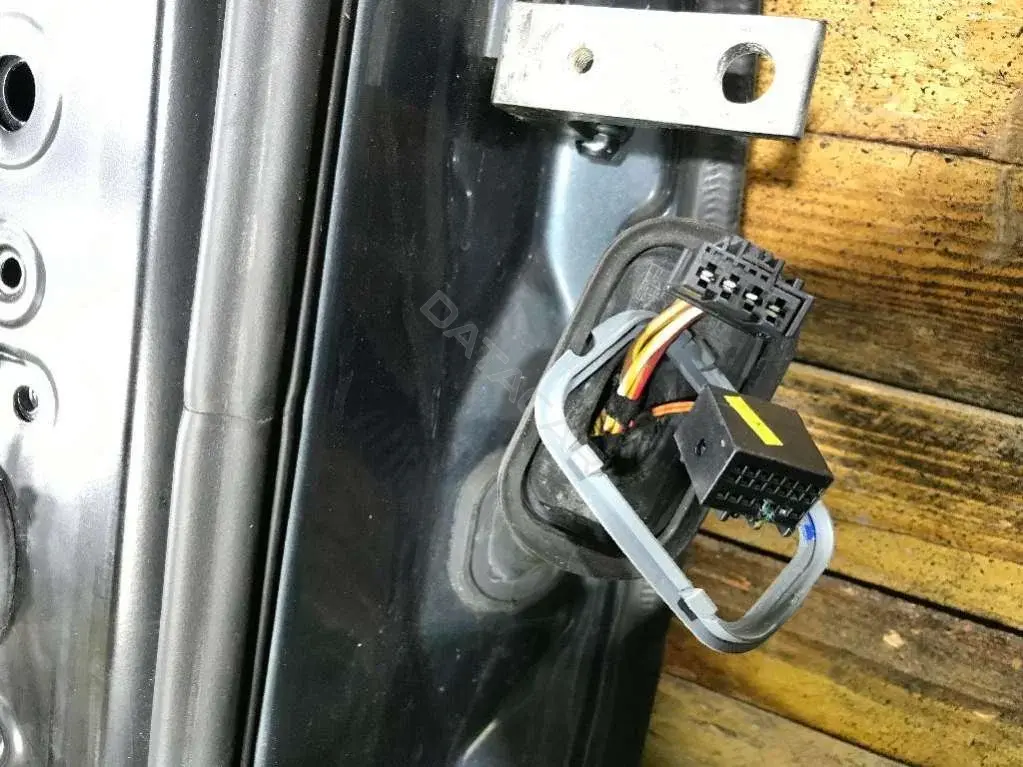 Проводка двери 47561076