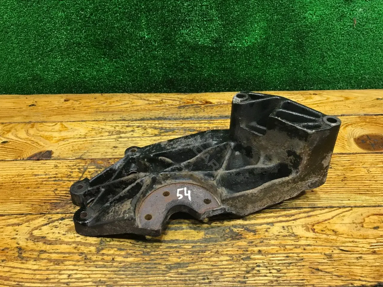 Кронштейн двигателя 7M0199308E, 89VW6A002AA