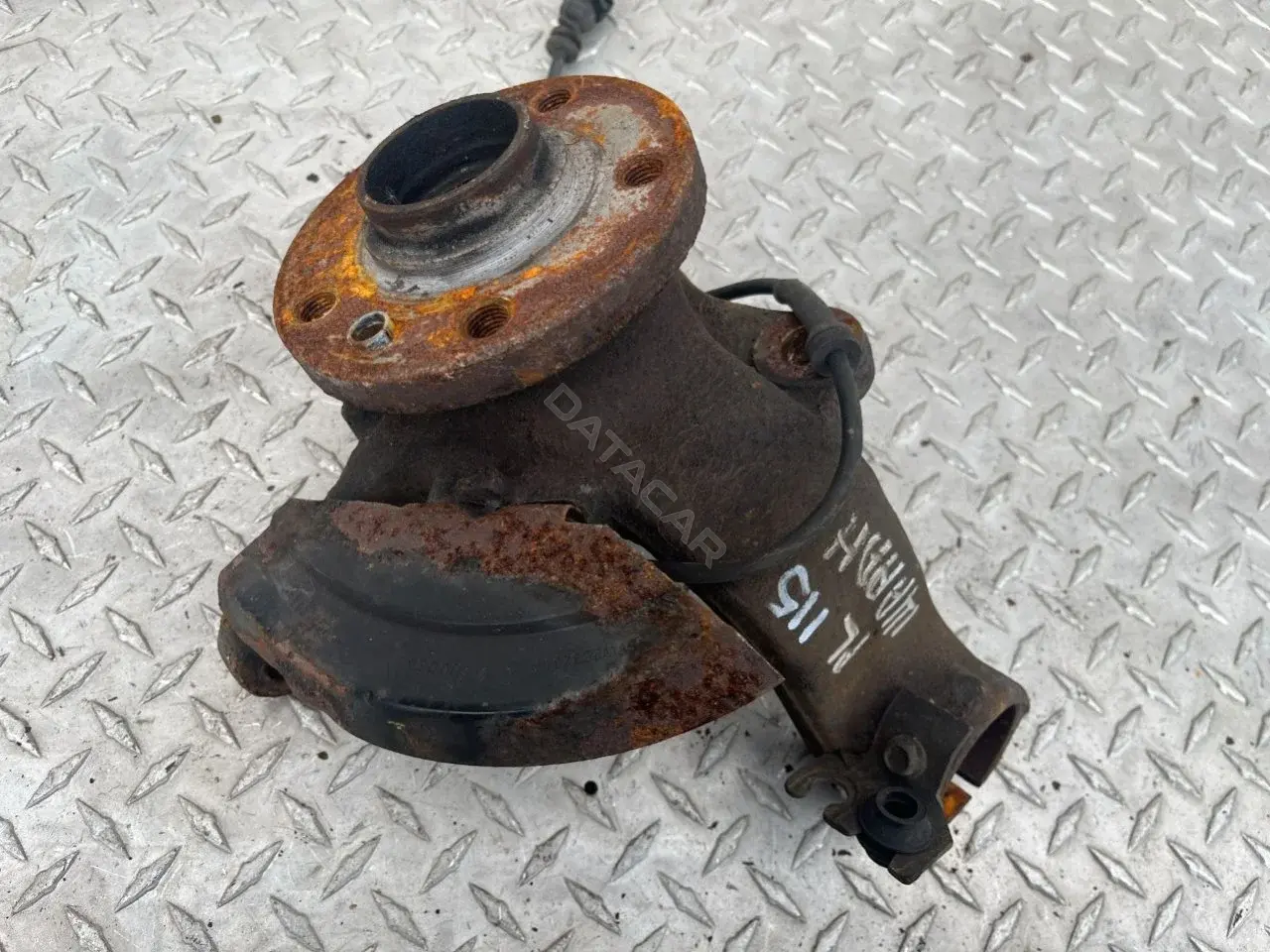 Ступица колеса 7M0972935A, 95VW2C323AA