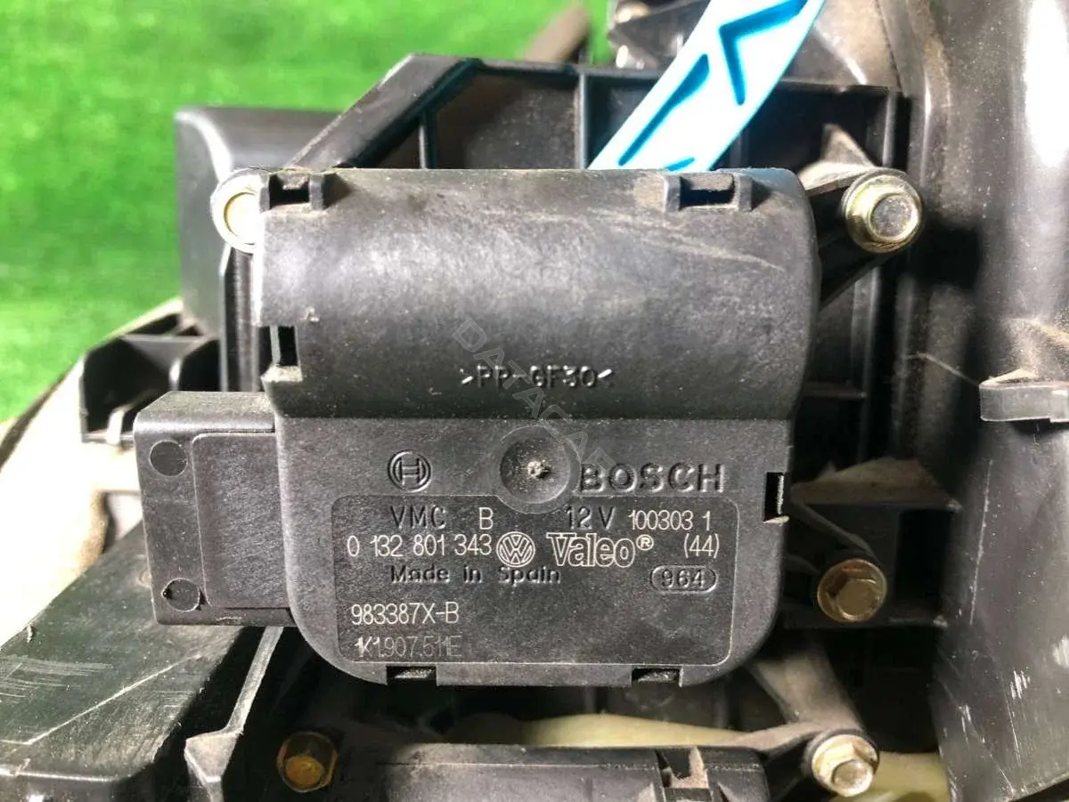 Мотор заслонки печки 0132801343, 1003031, 1K1907511E