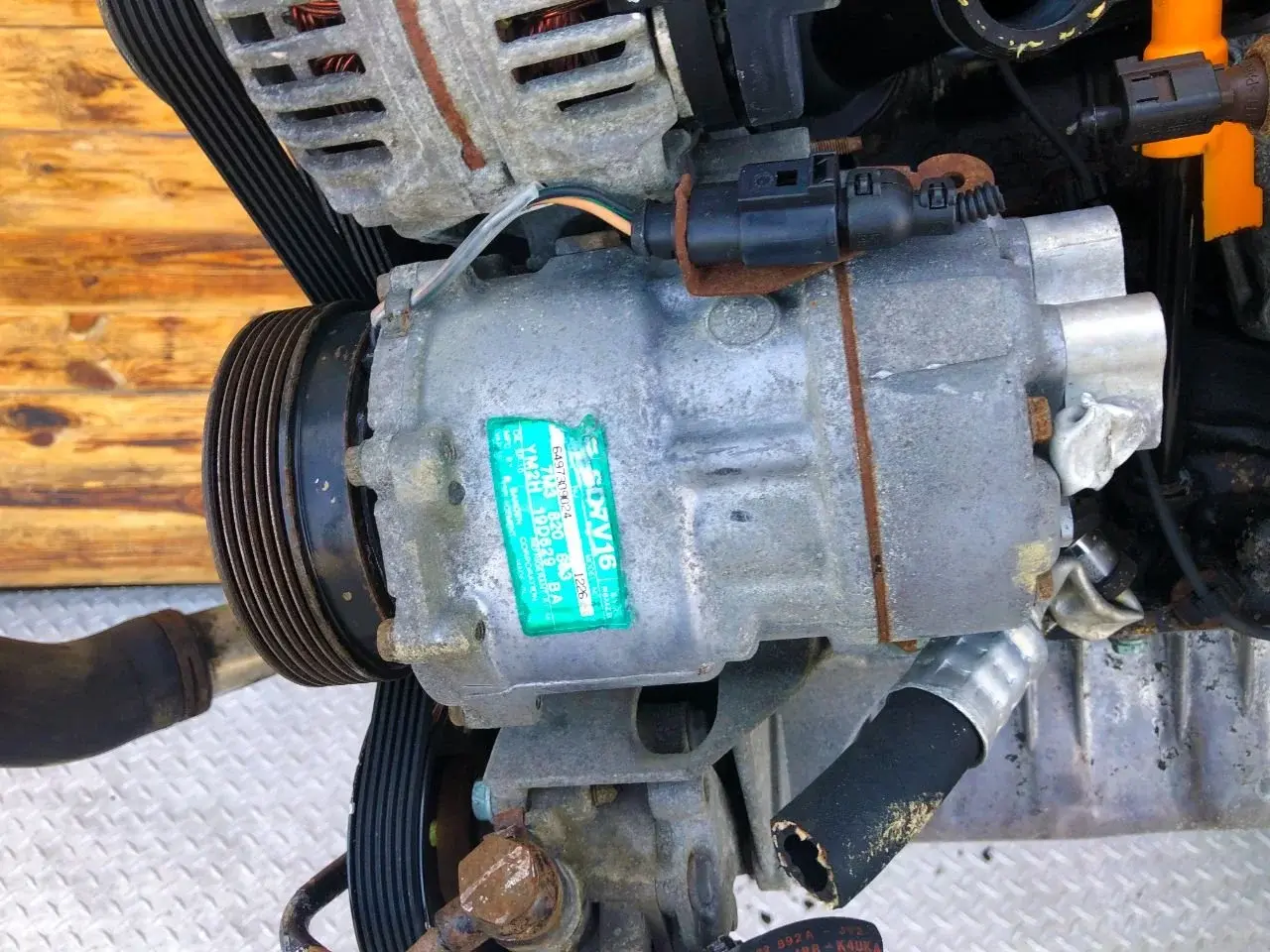 Компрессор кондиционера 7M3820803, YM2H19D629BA