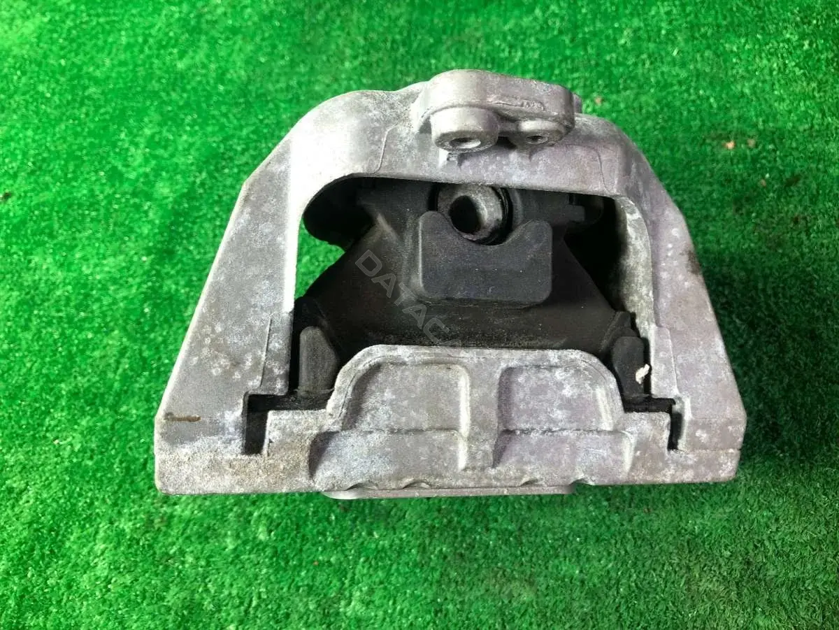 Подушка двигателя (Опора) 1J0199262BF