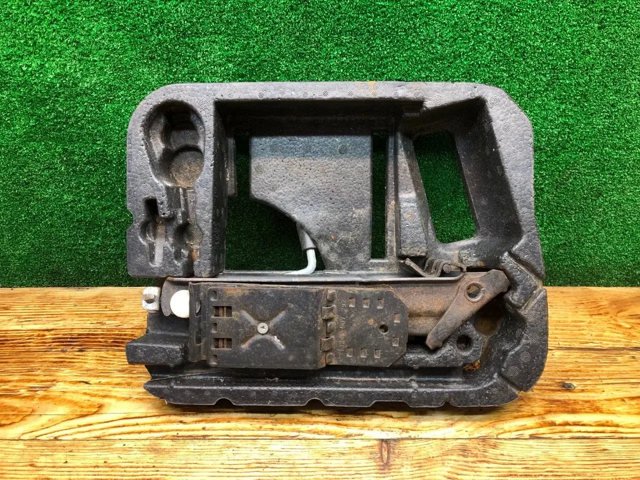 Домкраты M18057