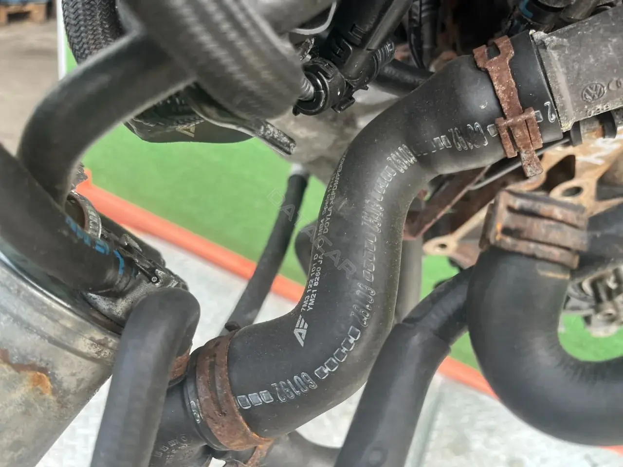 Патрубки системы охлаждения 7M3122101D