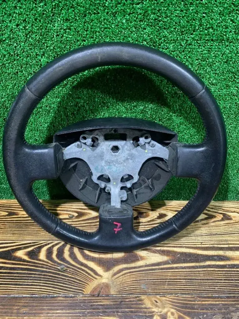 Руль 2s6a3600d