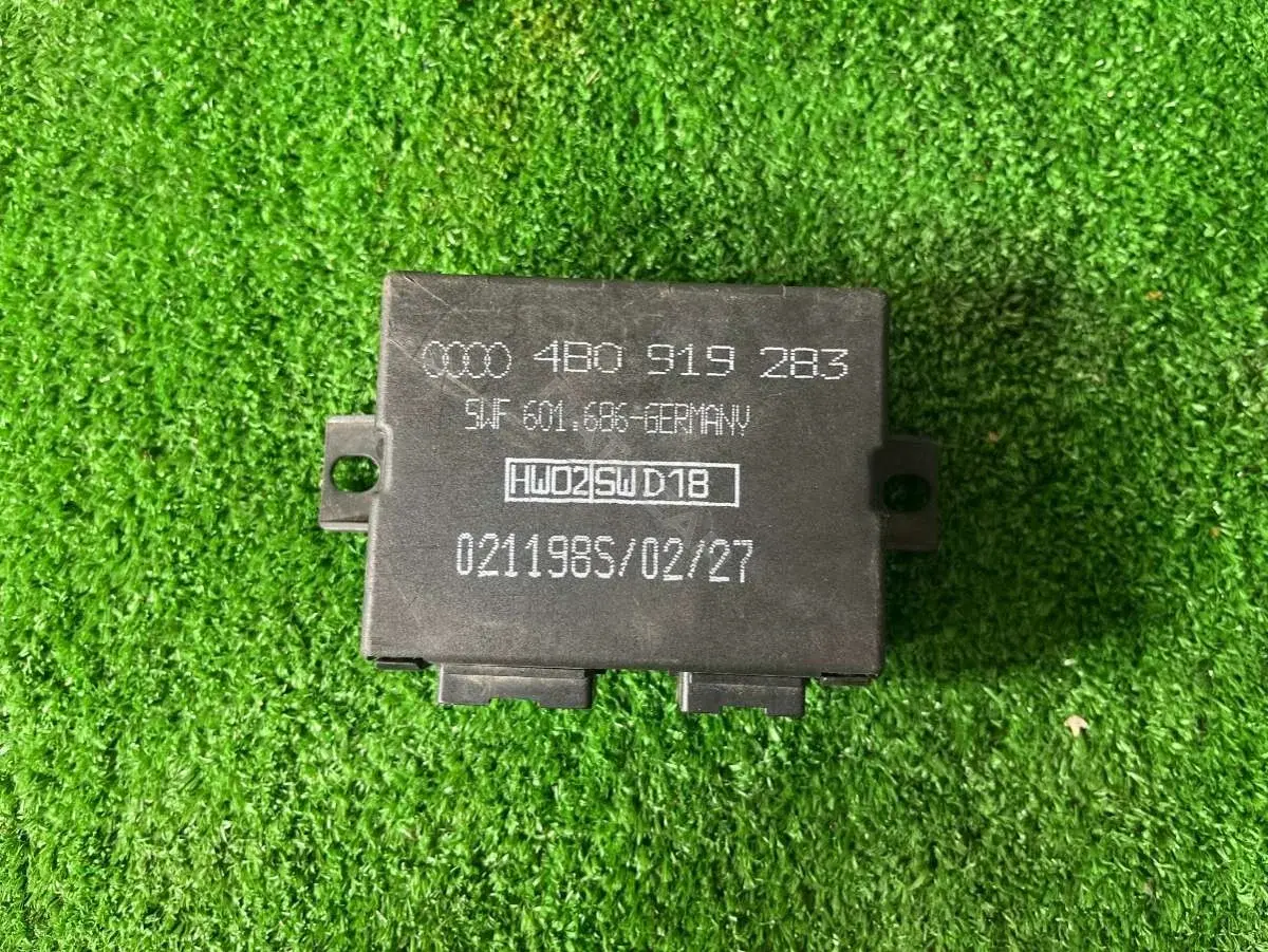 Блок управления парктрониками 021198S0227, 04BO919283, SWF601686