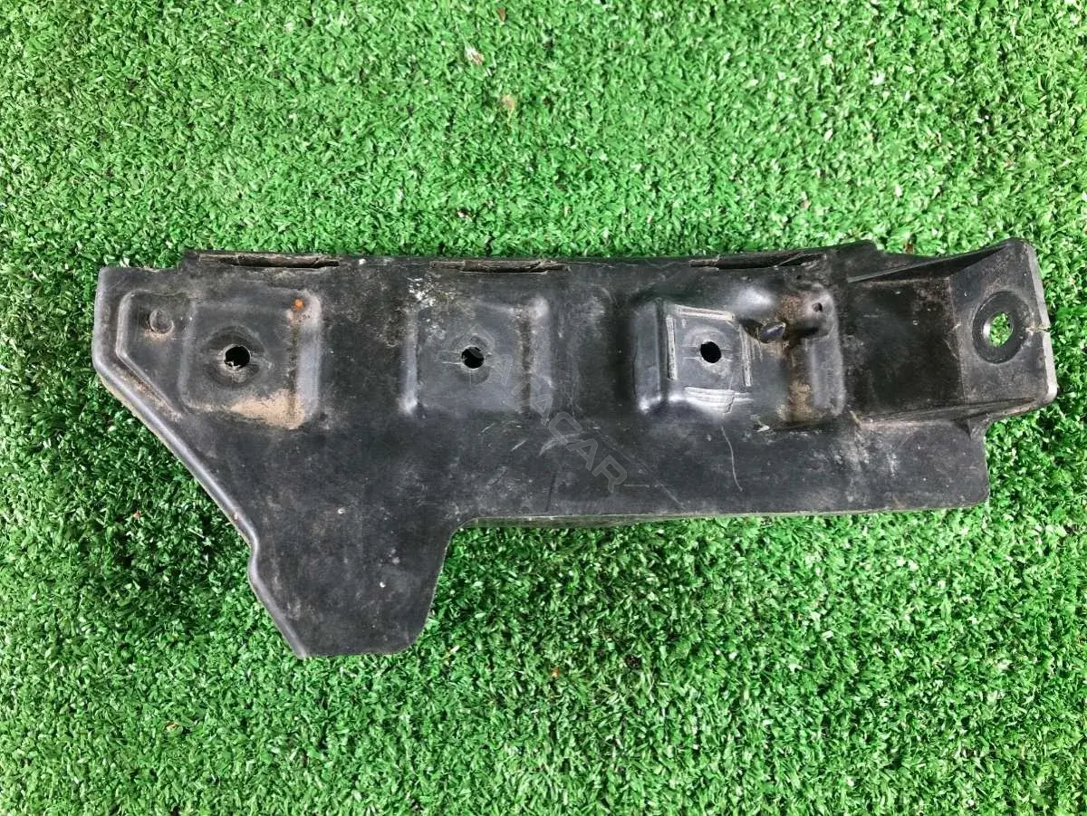 Кронштейн-направляющая бампера 6L0807183C, M8205