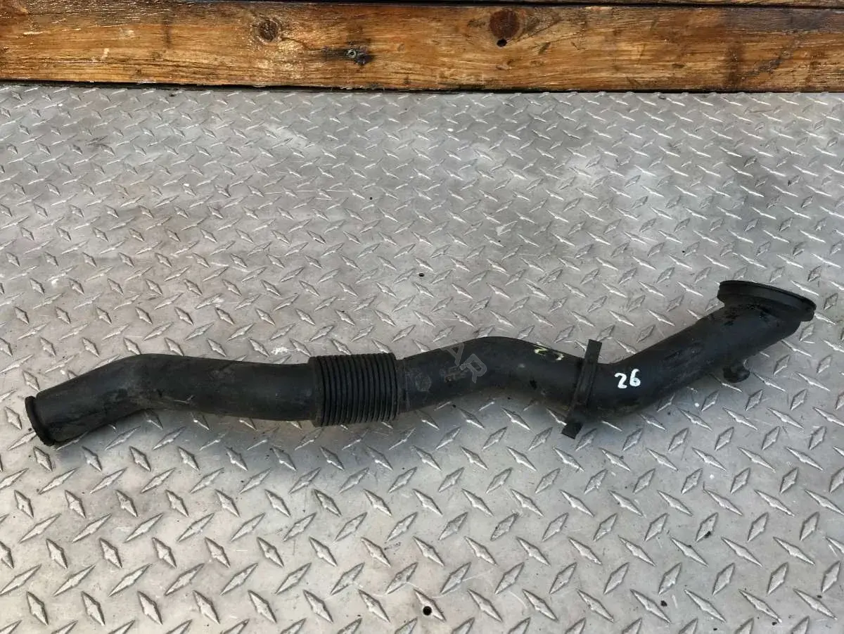 Патрубок воздушный A6388320823