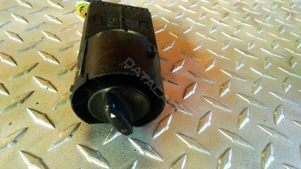 Переключатель подрулевой 8L1941531E