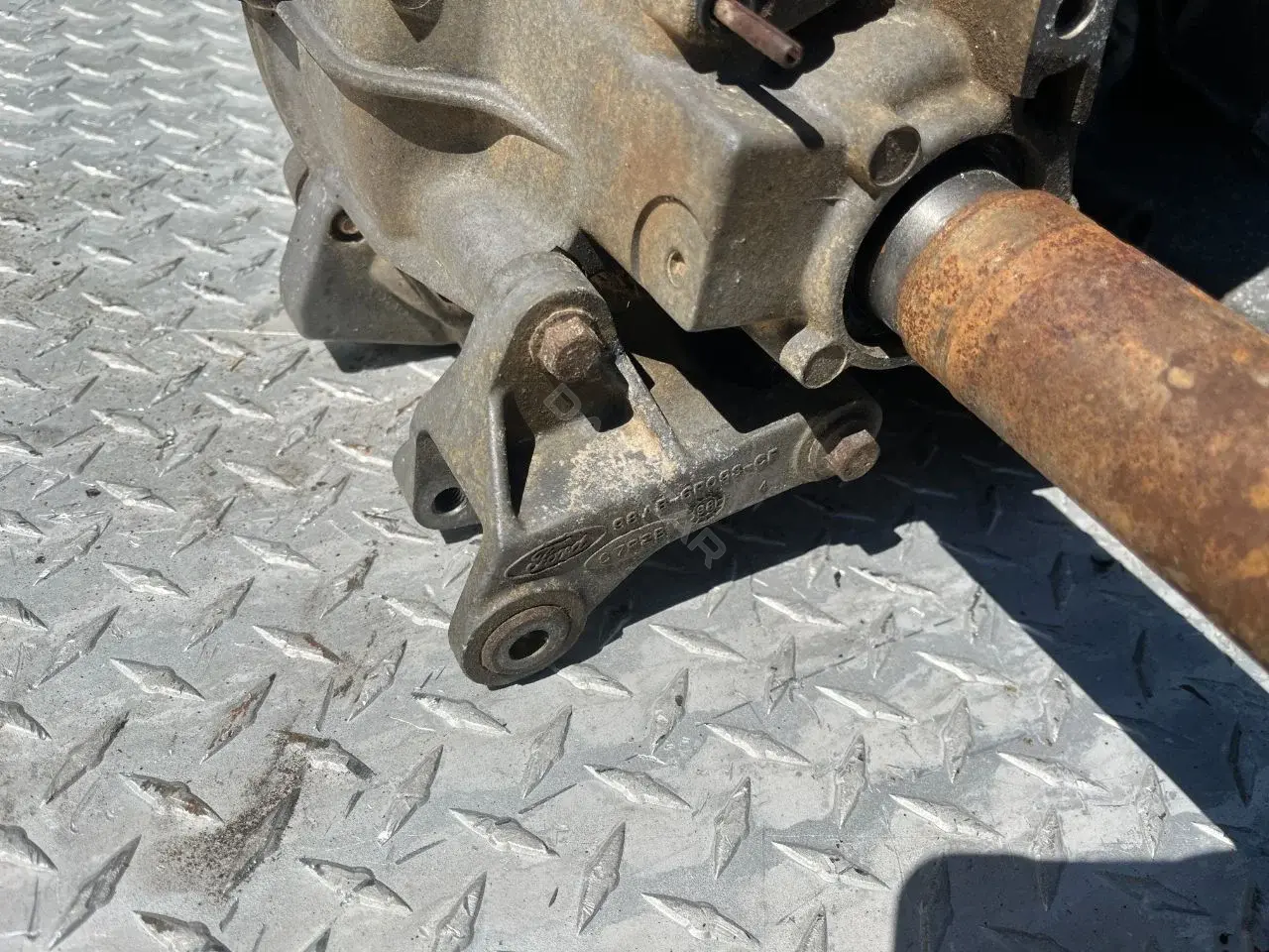 Кронштейн КПП 98AB6P093CF