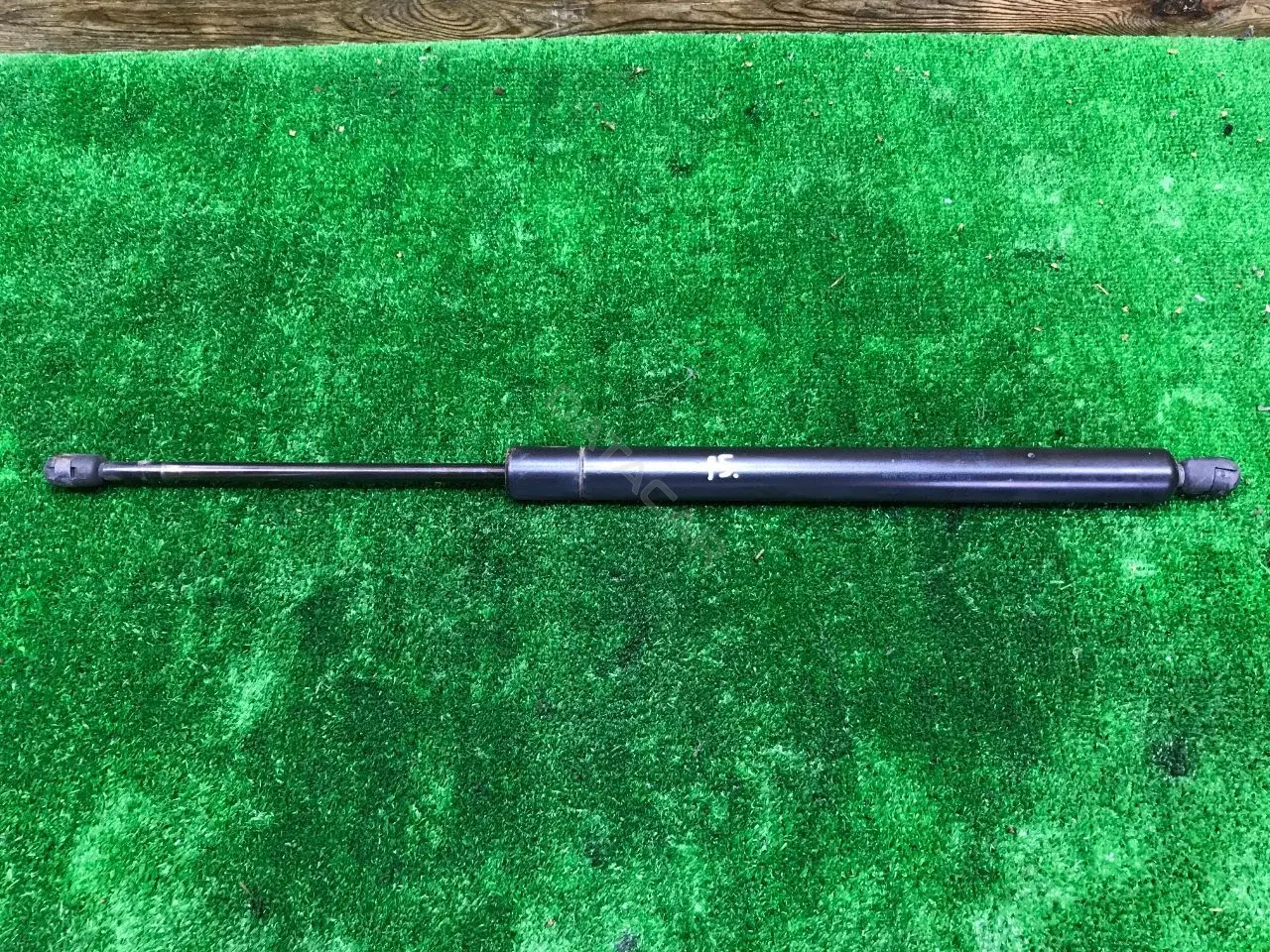 Амортизатор крышки багажника, капота, заднего стекла 7M0827550G