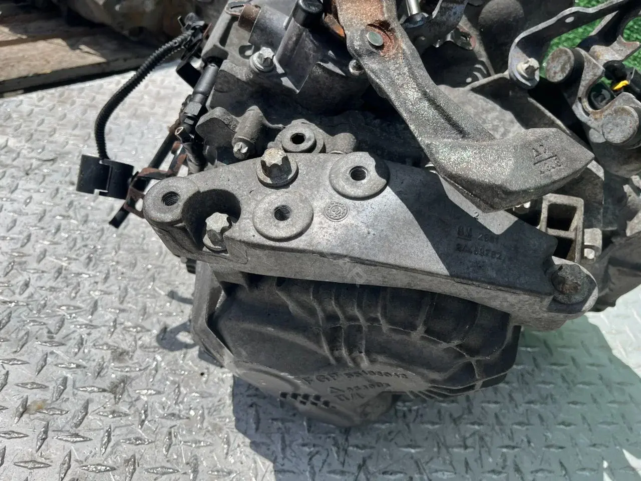 Кронштейн КПП 24459782