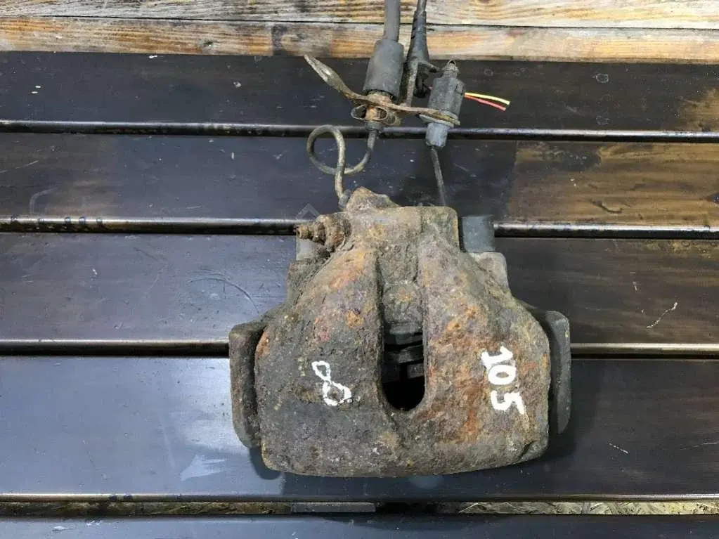 Суппорт тормозной 55359553