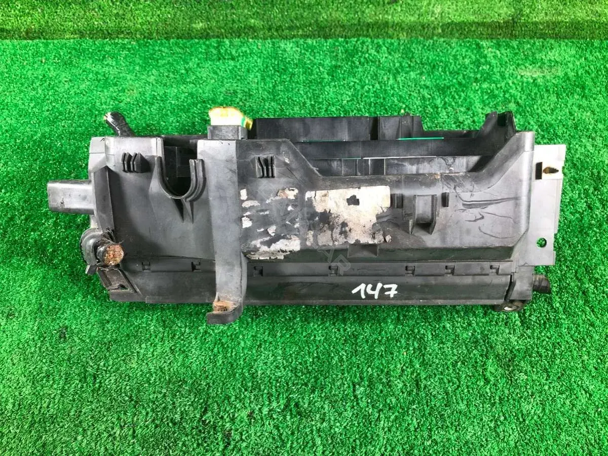 Блок предохранителей 96FG14A481AB