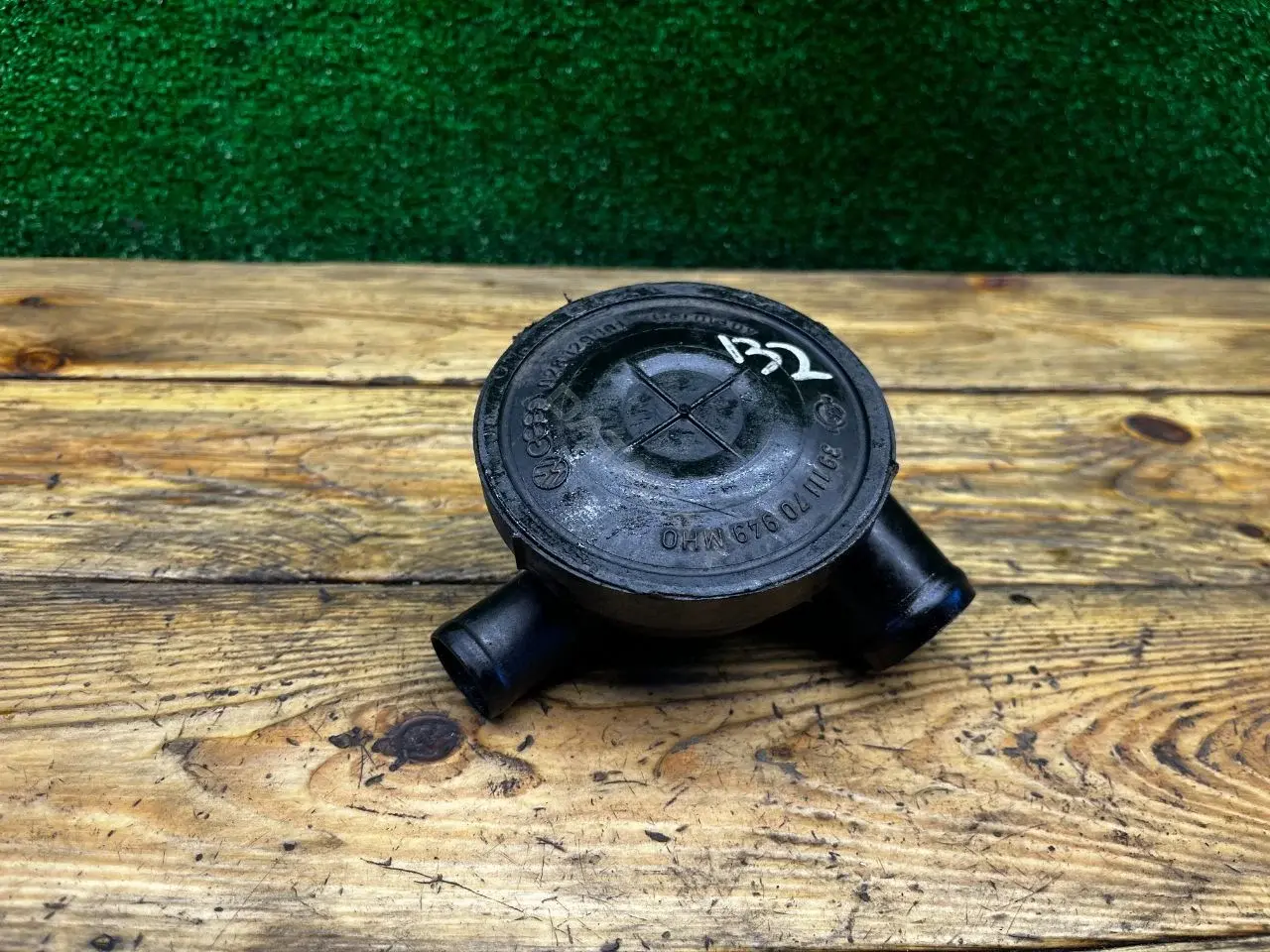 Клапан картерных газов 028129101, 3911170949