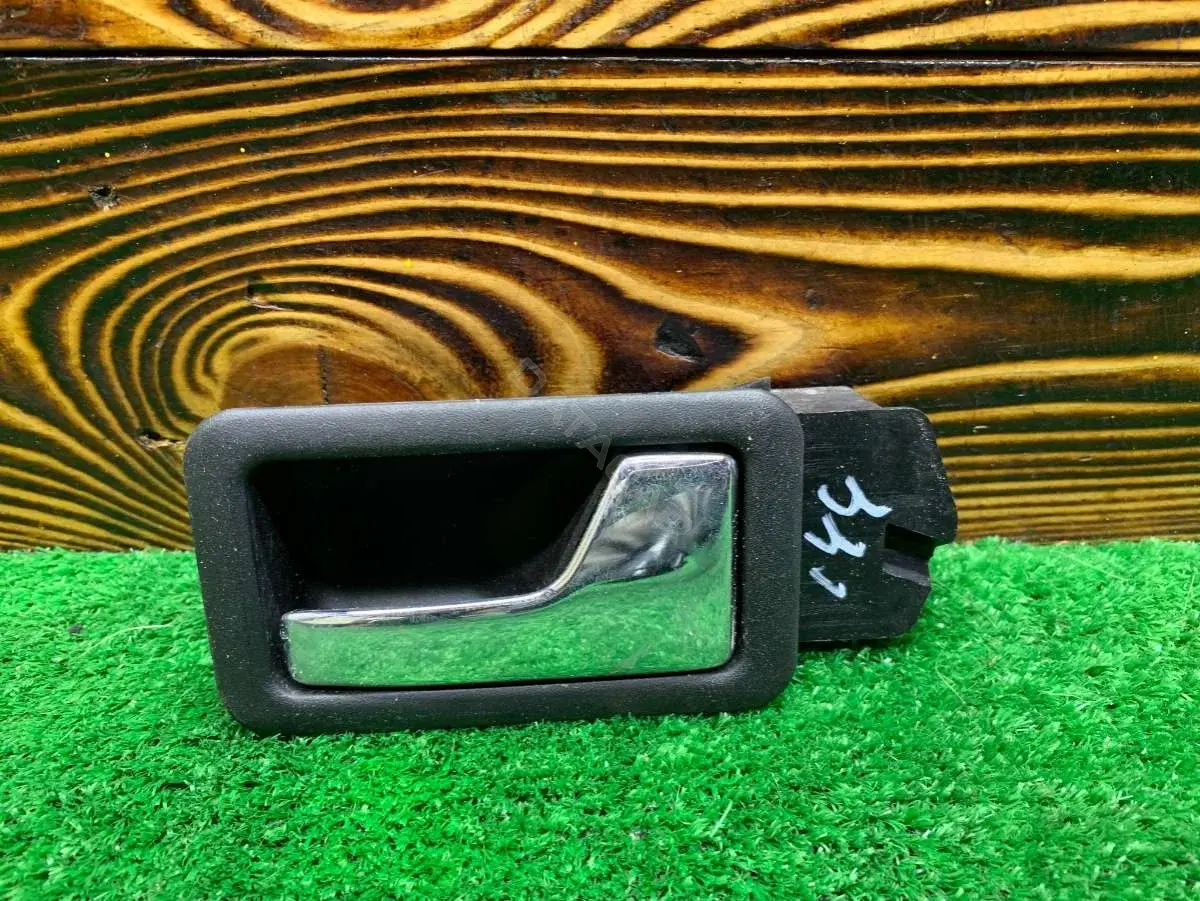 Ручка двери 893837020