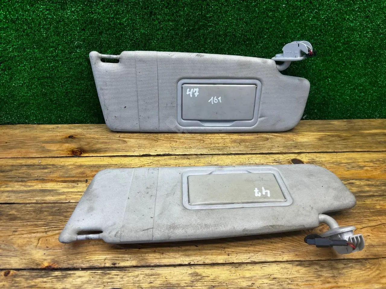 Козырек солнцезащитный 3B0857551 8D0857551E