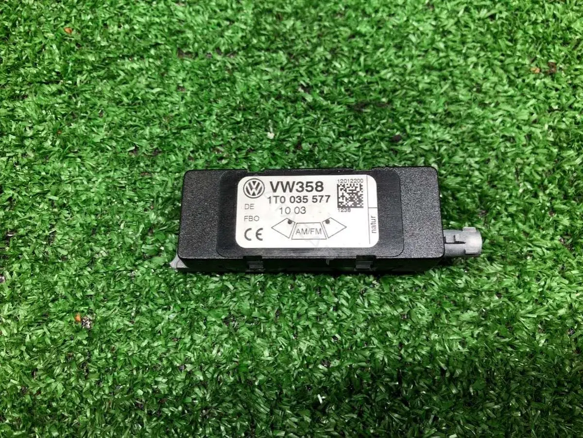 Усилитель антенны 1T0035577