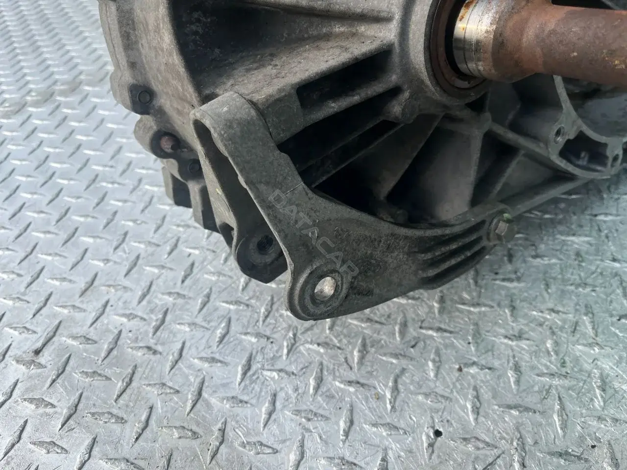 Кронштейн КПП 1S716P093AB