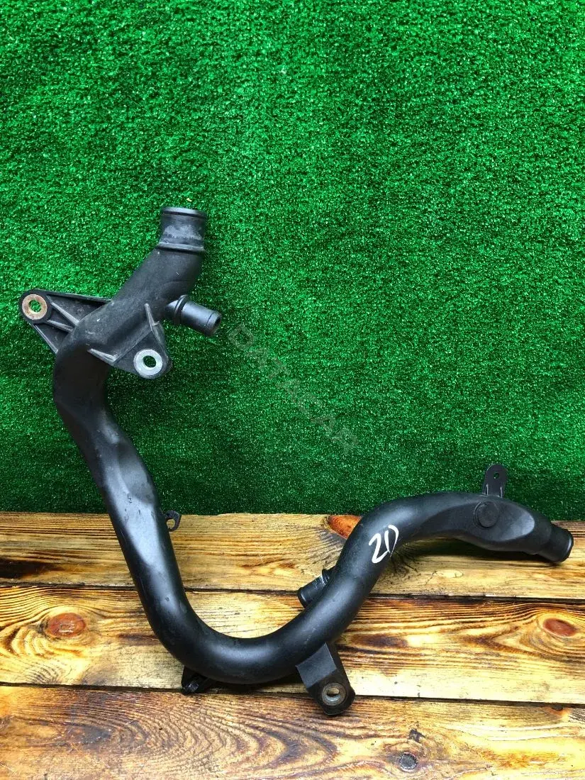 Патрубки системы охлаждения 13111683