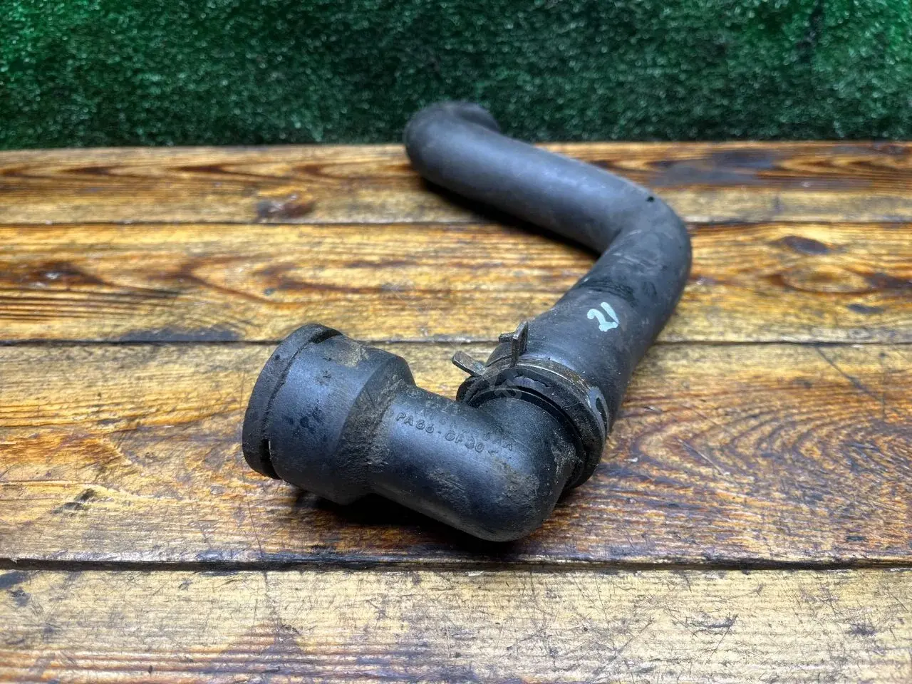Фланец охлаждающей жидкости 95VW8K550AA