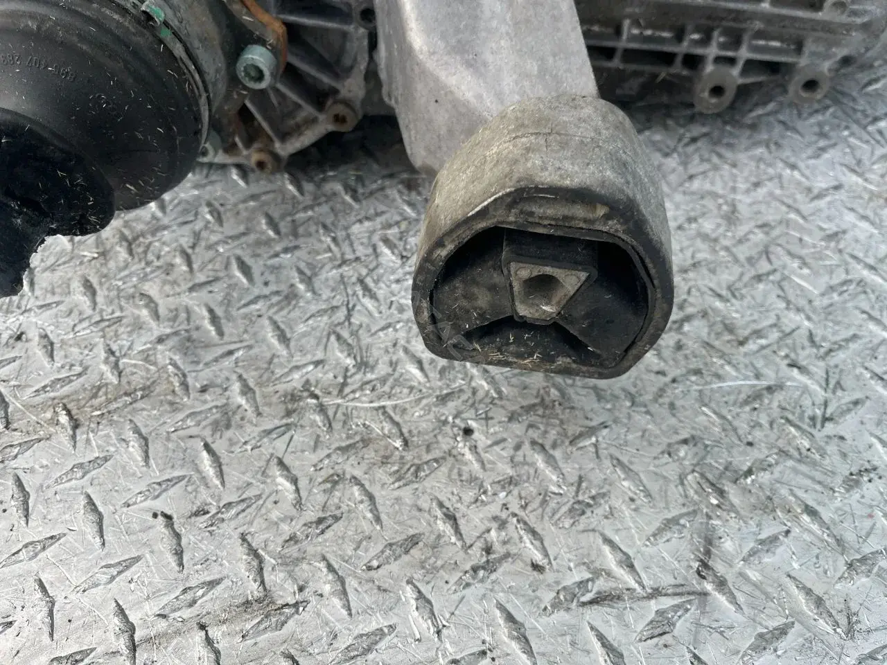 Подушка КПП 109986834