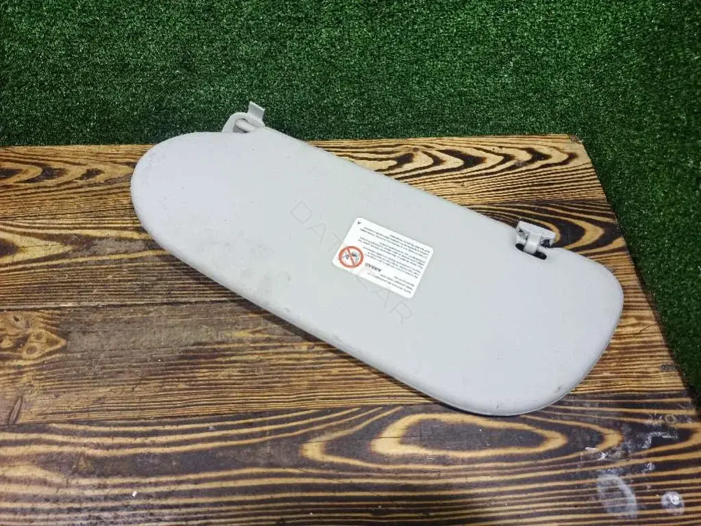 Козырек солнцезащитный 7M0857552AH