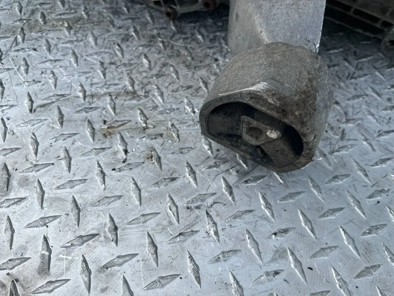 Подушка КПП 109986840