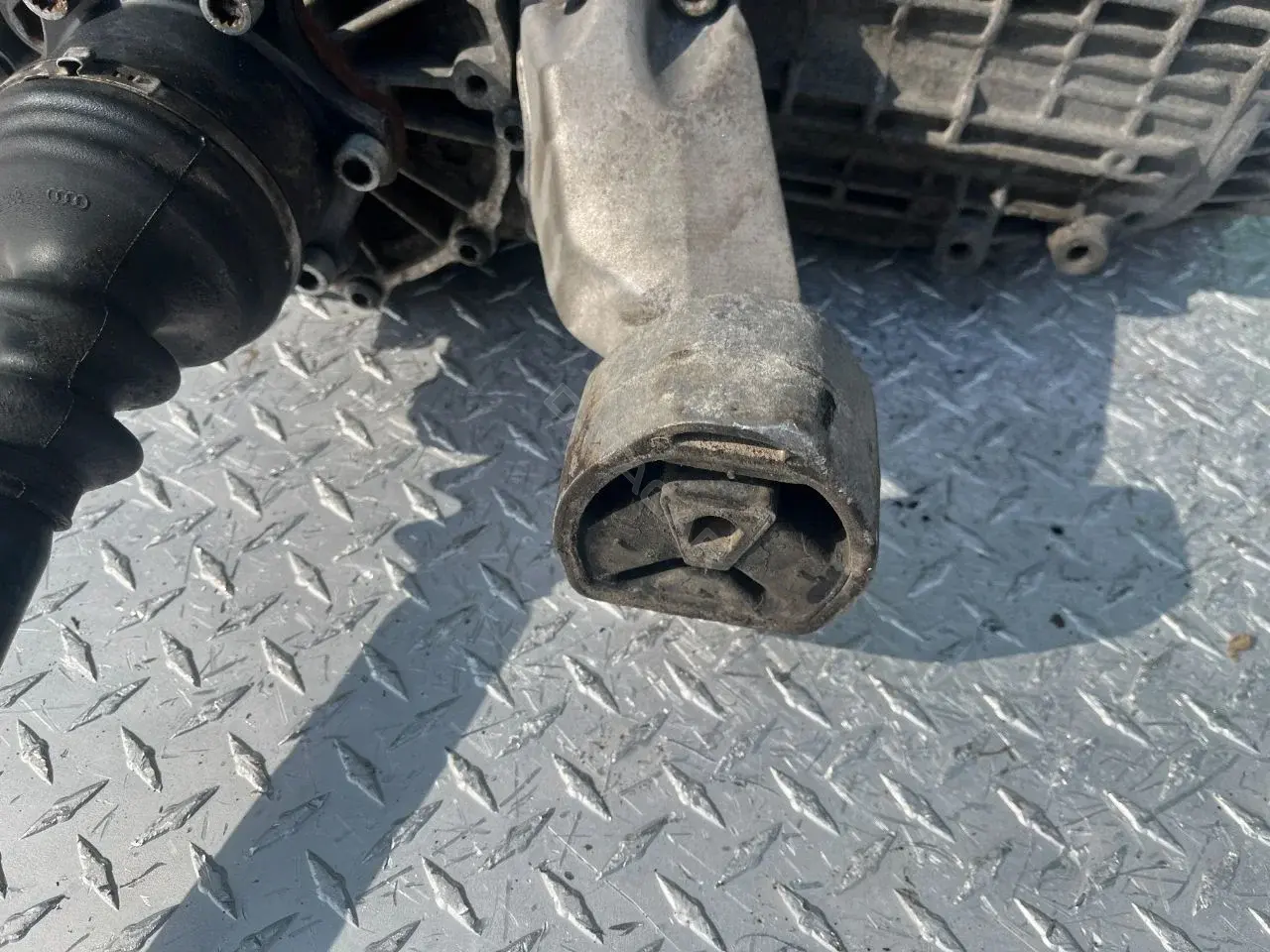 Подушка КПП 109985116