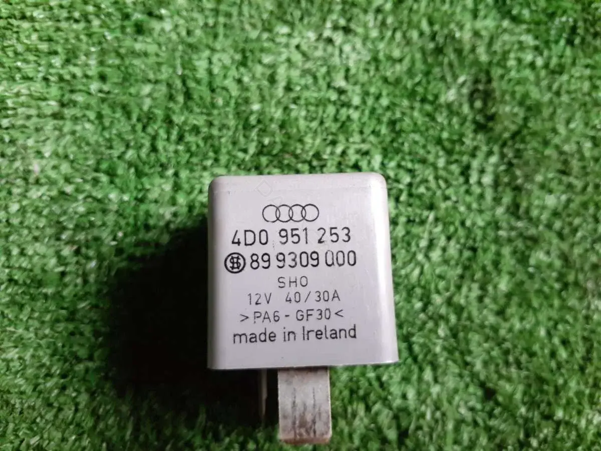 Реле топливного насоса 4D0951253, 899309000