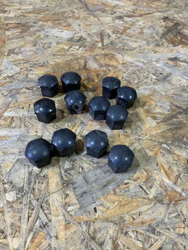 Колпаки на колеса b002, b003