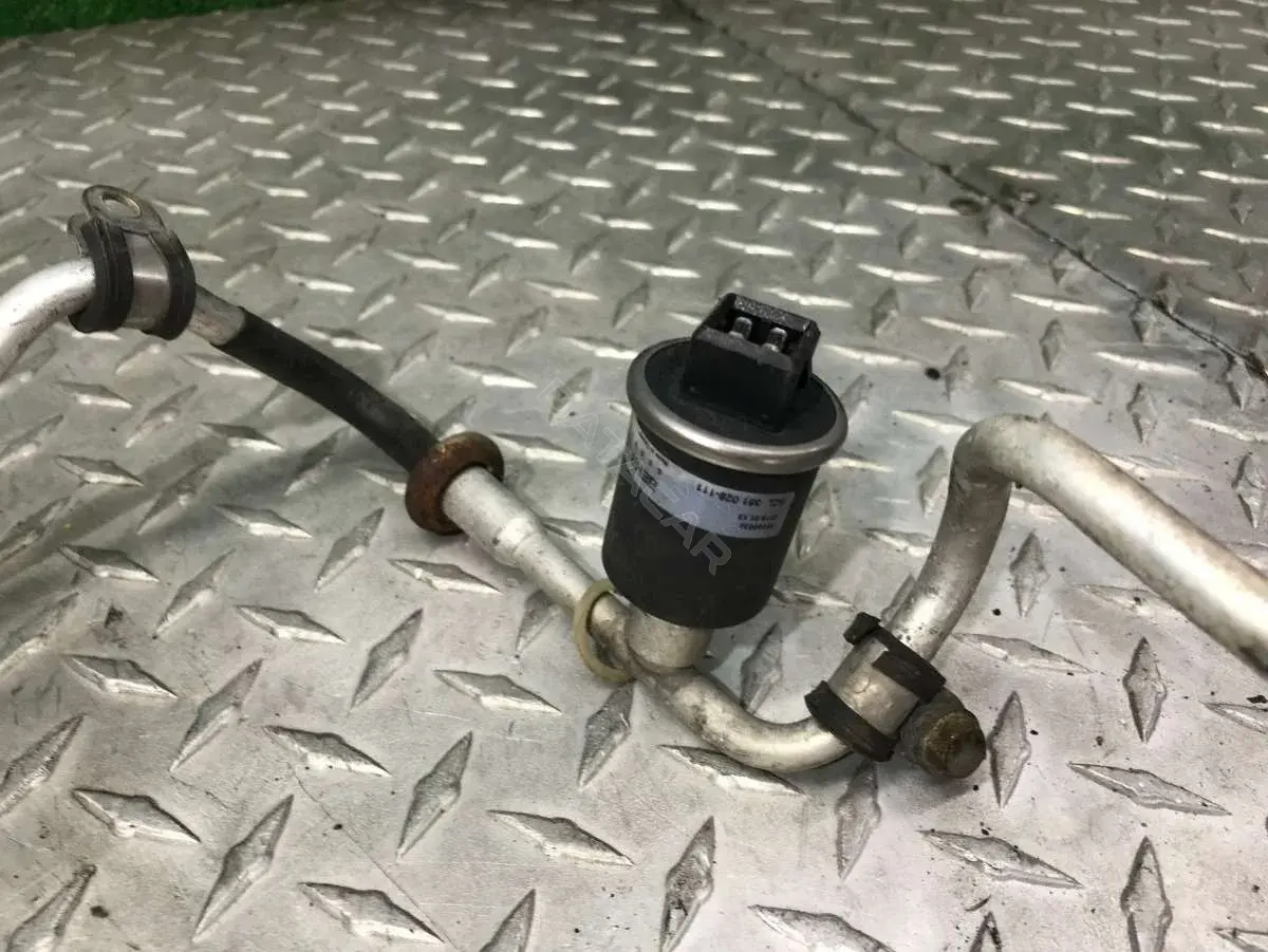 Датчик давления кондиционера 6ZL351028111