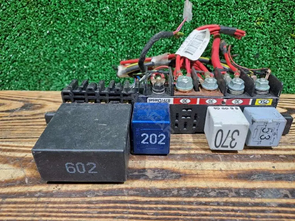 Блок реле 8L0941822A