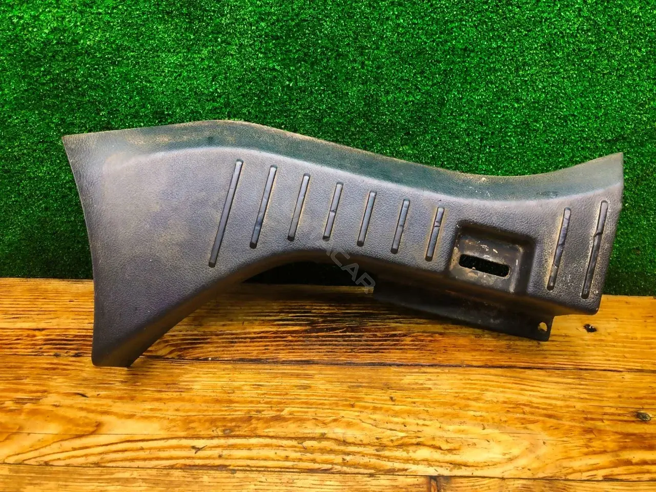 Накладка внутренняя на заднюю панель кузова 6M21U40374ACW