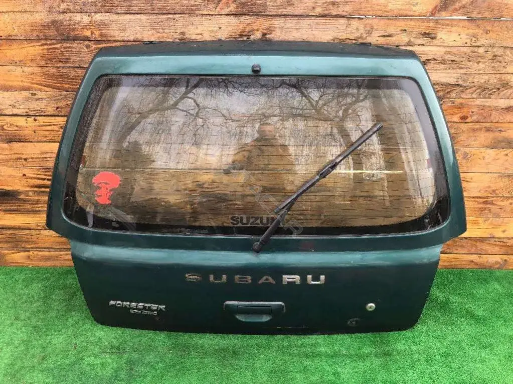 Петля крышки багажника 56102068