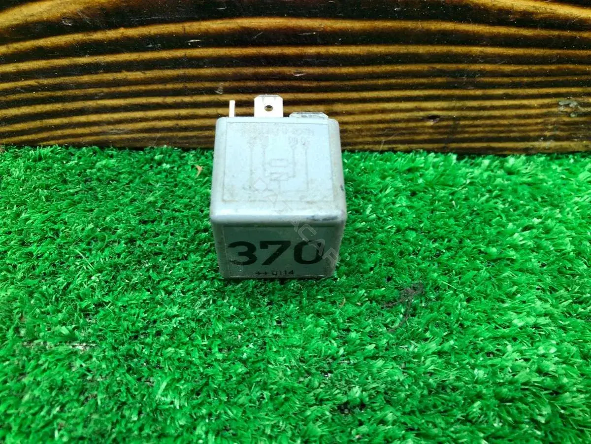 Многофункциональное реле 8D0951253