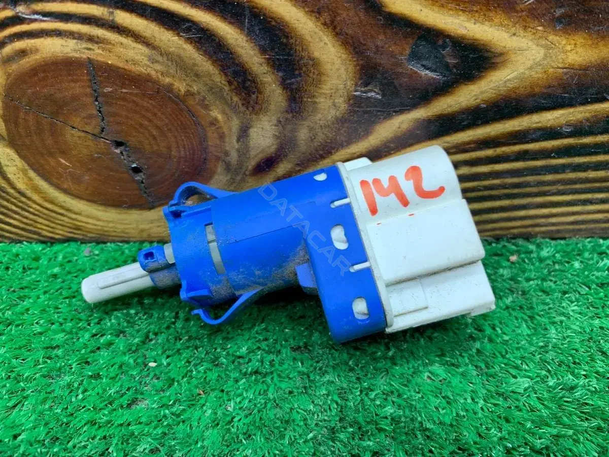 Датчик стоп сигнала 3M5T9C872AC
