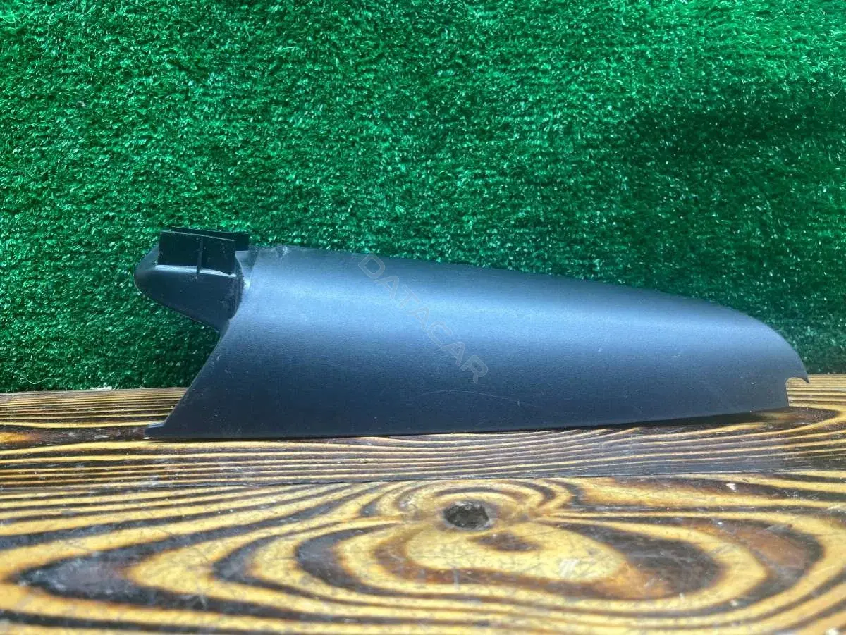 Молдинг двери 1T0837974