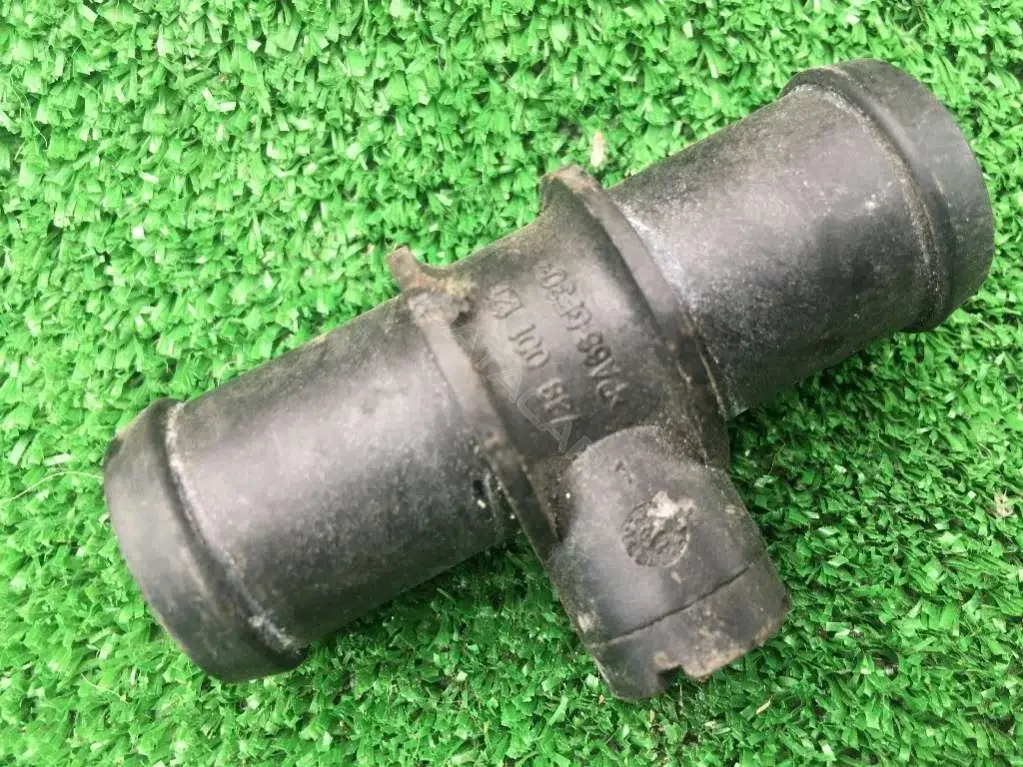 Фланец охлаждающей жидкости 739001121