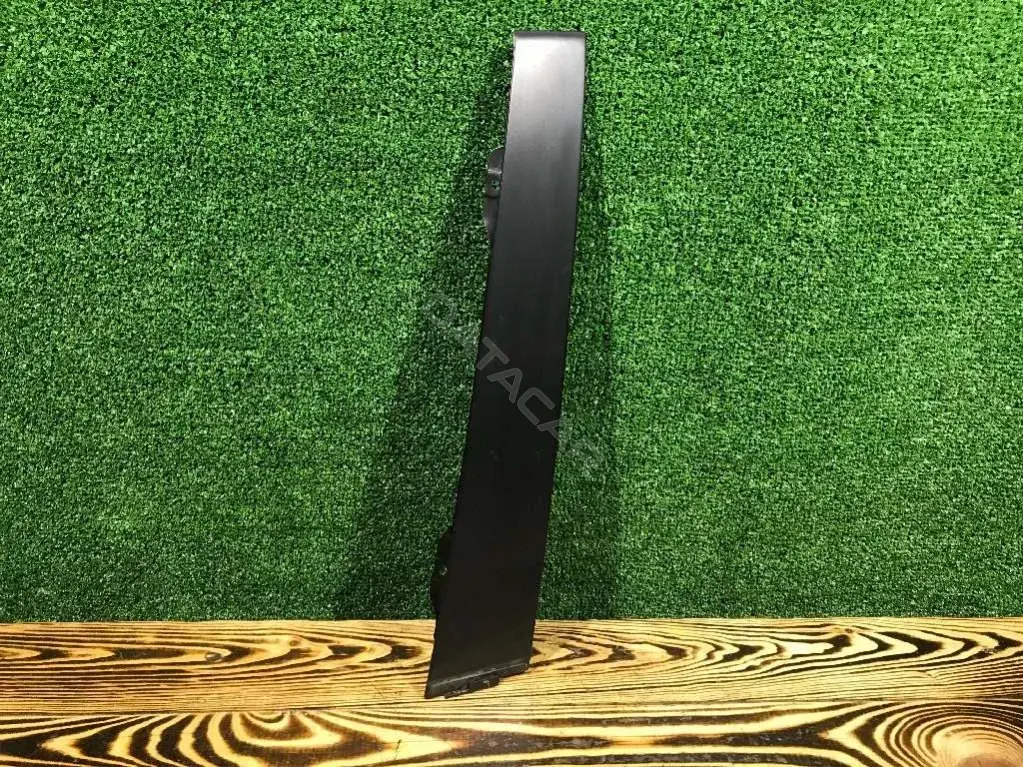 Накладка двери 1T0837889