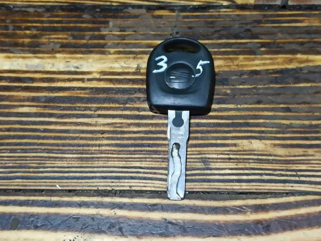 Ключ зажигания 57356878