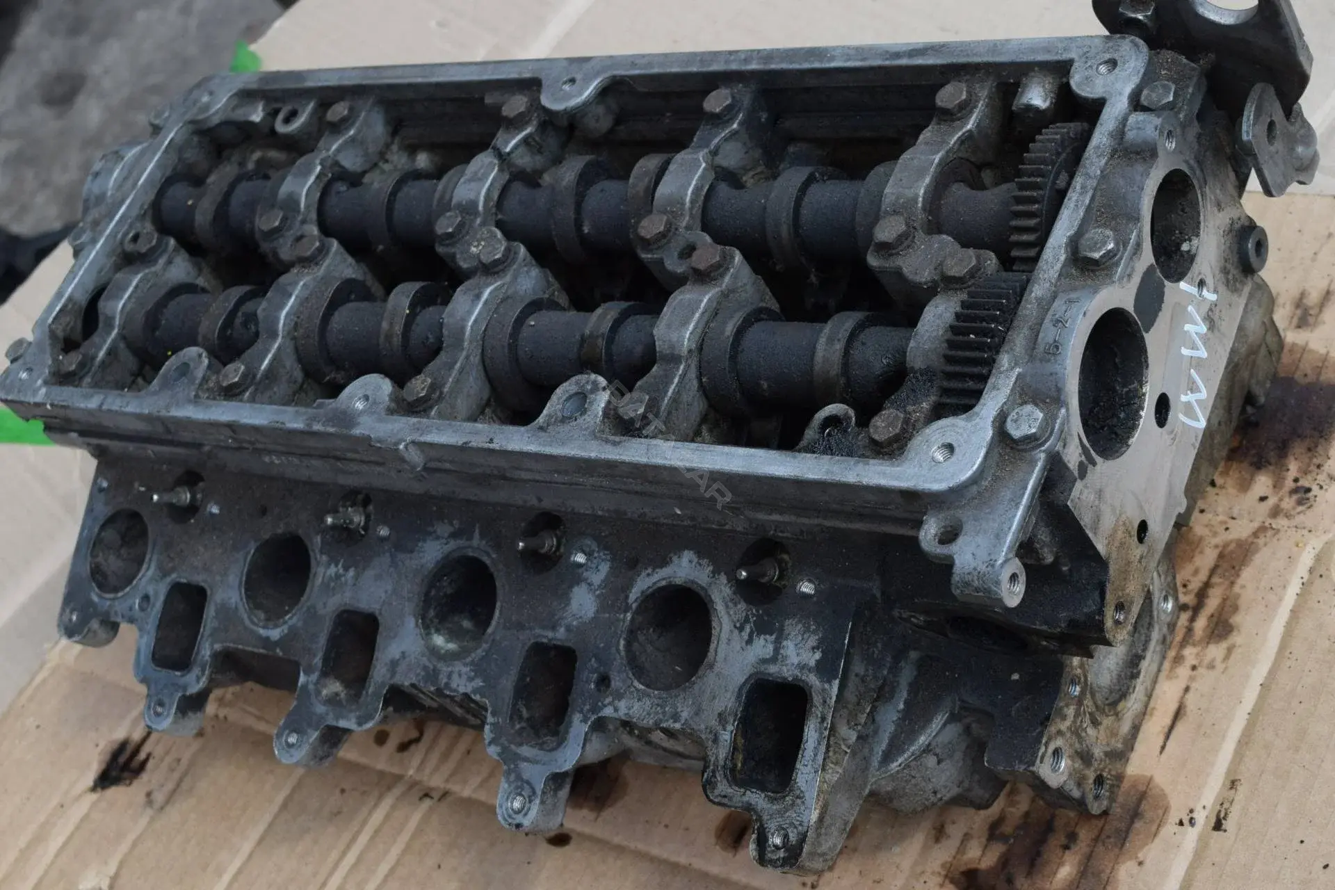 Головка блока цилиндров 03L103373A